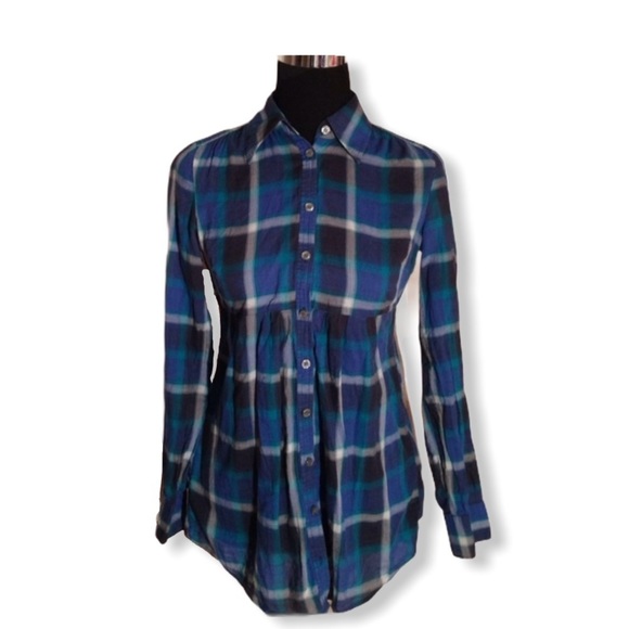 New York & Company Tops - New York & Company XS Blue Green Purple Plaid Top